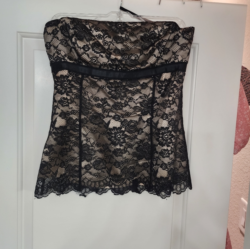 Black Lace Strapless top